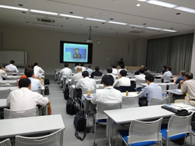 ＜講演の様子＞
