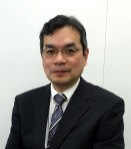 山根　哲博