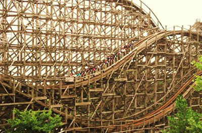 出典：大分城島公園の木製ジェットコースター マイナビ・ニュース