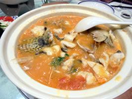 桂花魚のトマトスープ鍋