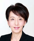 澤谷由里子氏