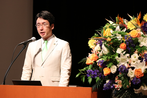 基調講演 1 株式会社ユーグレナ 代表取締役 出雲 充 様 「スタートアップと大企業のオープンイノベーションによる未来創造」